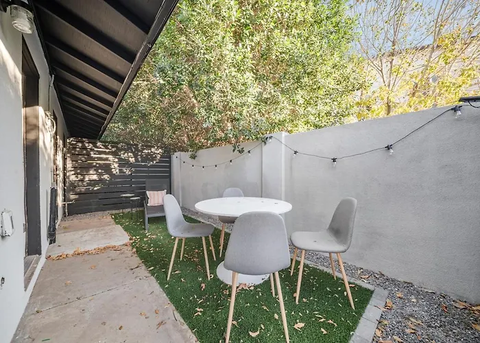 Arcadia Lite Unit 4 Remote Work Ready Apartment Phoenix