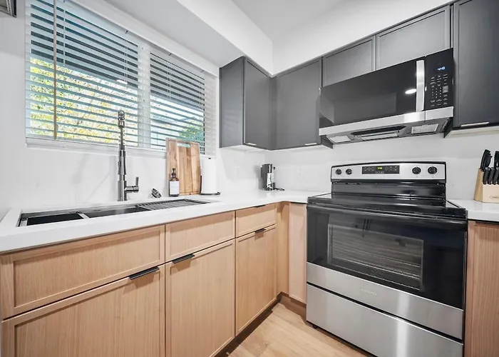 Arcadia Lite Unit 4 Remote Work Ready Apartment *